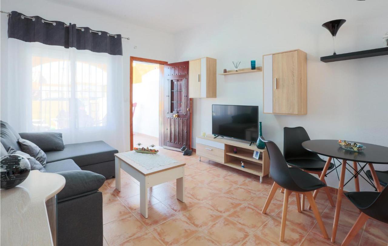 2 Bedroom Lovely Home In Масаррон Екстер'єр фото