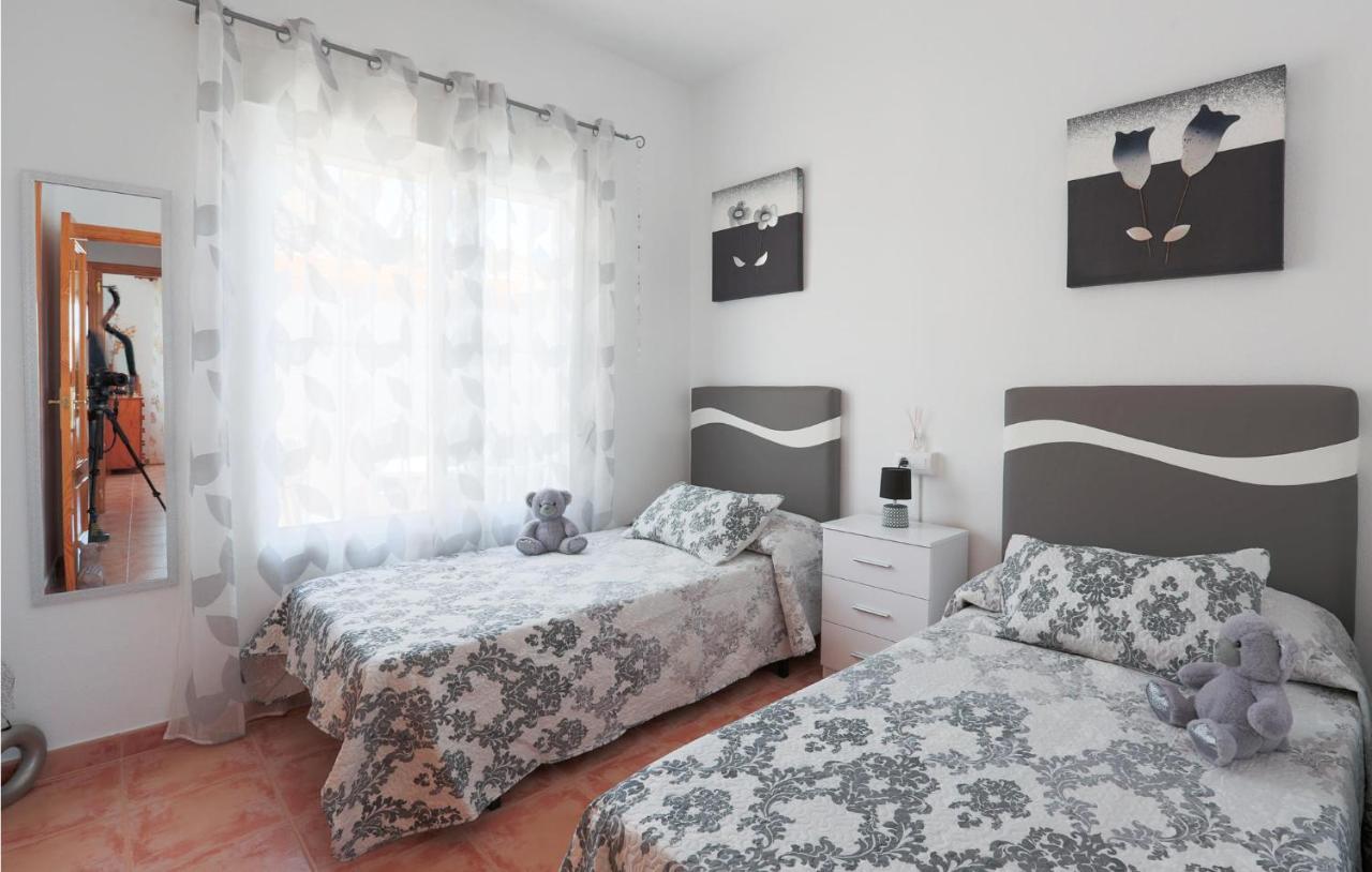 2 Bedroom Lovely Home In Масаррон Екстер'єр фото